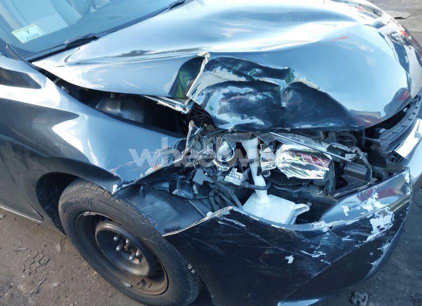 Photo 17 of 2017 Toyota Camry LE (VIN 4T1BF1FK1HU687723)