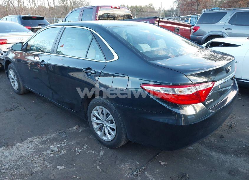 Photo 3 of 2017 Toyota Camry LE (VIN 4T1BF1FK1HU687723)