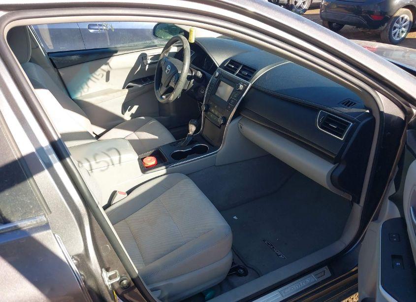 Photo 5 of 2017 Toyota Camry LE (VIN 4T1BF1FK1HU706058)