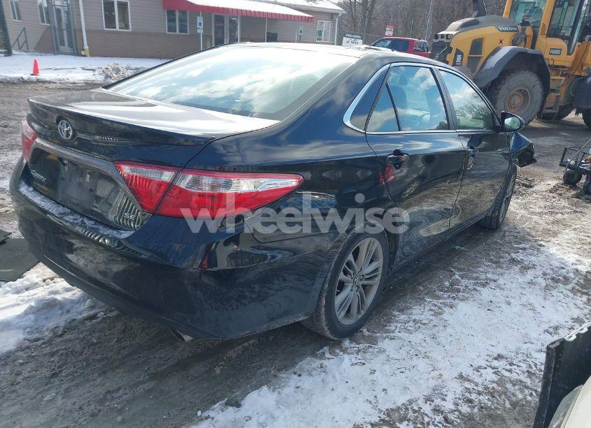 Photo 4 of 2017 Toyota Camry SE (VIN 4T1BF1FK1HU712202)