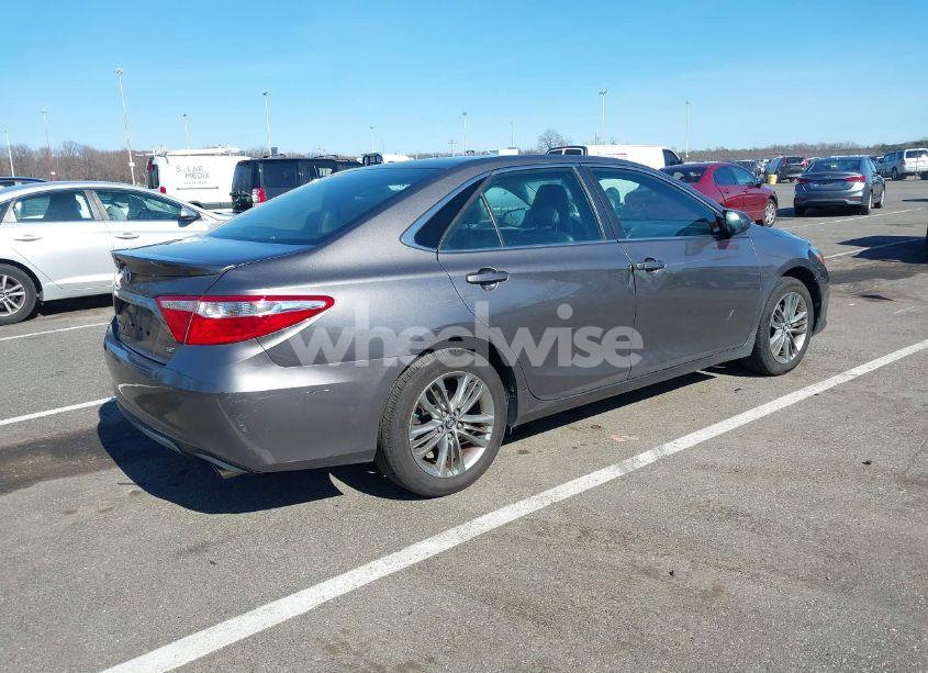 Photo 4 of 2017 Toyota Camry SE (VIN 4T1BF1FK1HU717237)