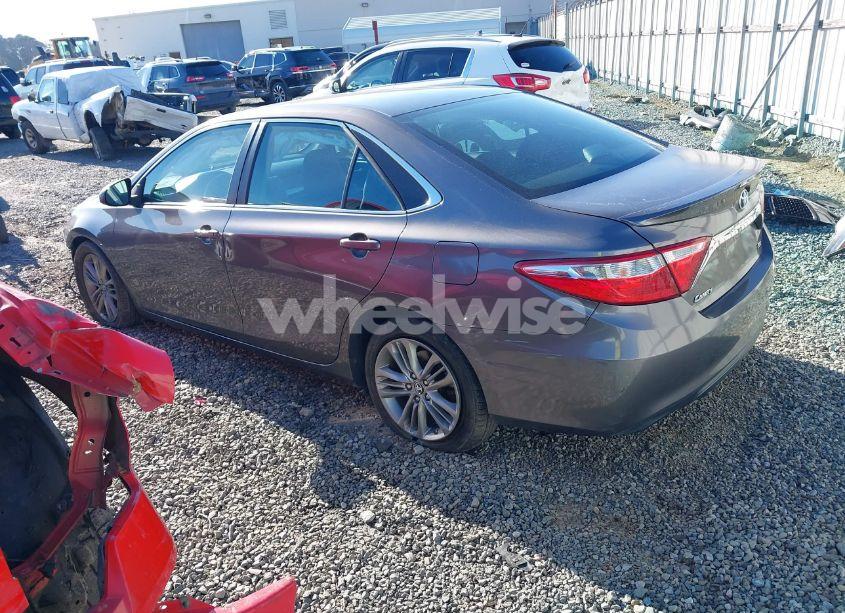 Photo 3 of 2017 Toyota Camry SE (VIN 4T1BF1FK1HU732658)