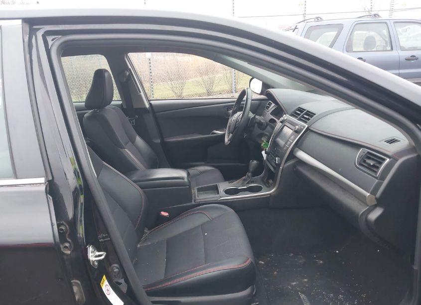 Photo 5 of 2017 Toyota Camry SE (VIN 4T1BF1FK1HU765336)