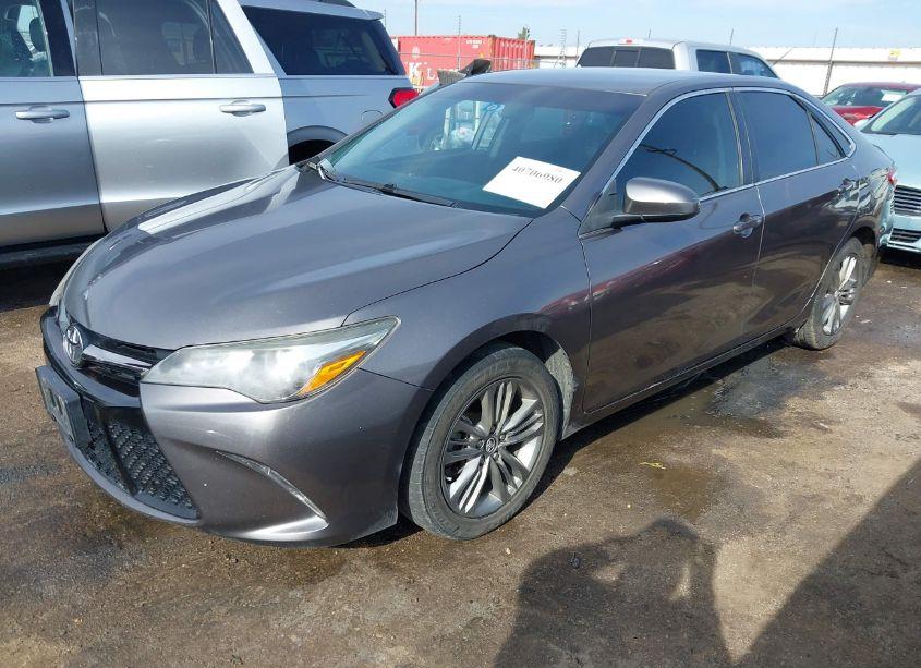 Photo 2 of 2017 Toyota Camry SE (VIN 4T1BF1FK1HU793105)