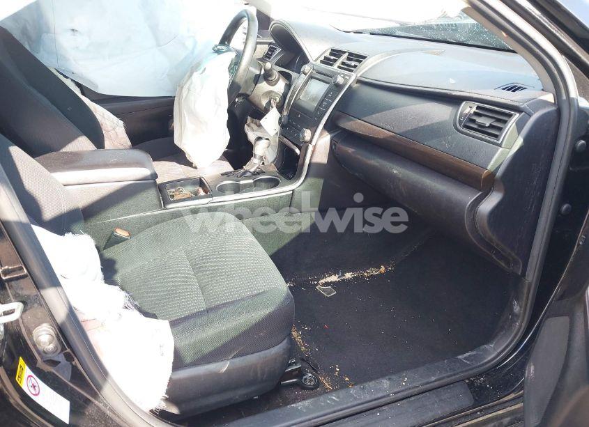 Photo 5 of 2017 Toyota Camry LE (VIN 4T1BF1FK1HU805219)