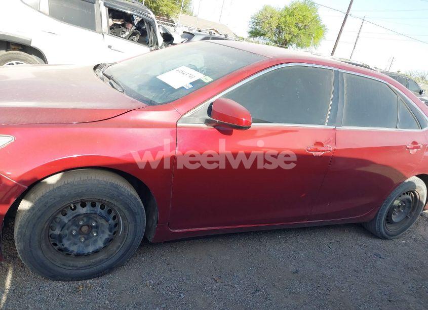 Photo 14 of 2017 Toyota Camry LE (VIN 4T1BF1FK1HU811750)