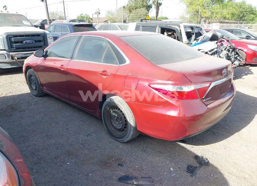 Photo 3 of 2017 Toyota Camry LE (VIN 4T1BF1FK1HU811750)