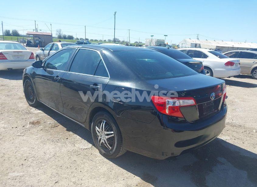 Photo 3 of 2012 Toyota Camry LE (VIN 4T1BF1FK2CU030812)