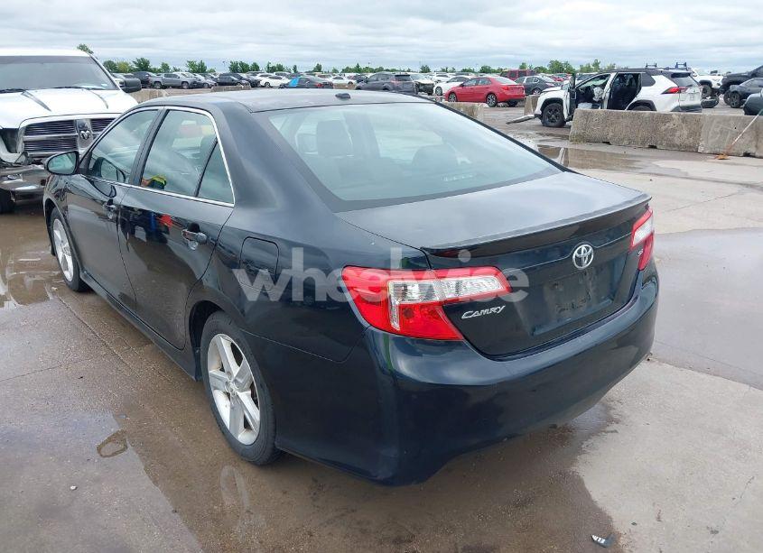Photo 3 of 2012 Toyota Camry SE (VIN 4T1BF1FK2CU031894)
