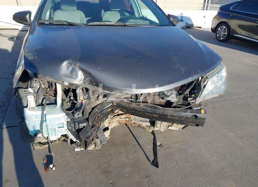 Photo 18 of 2012 Toyota Camry LE (VIN 4T1BF1FK2CU032057)