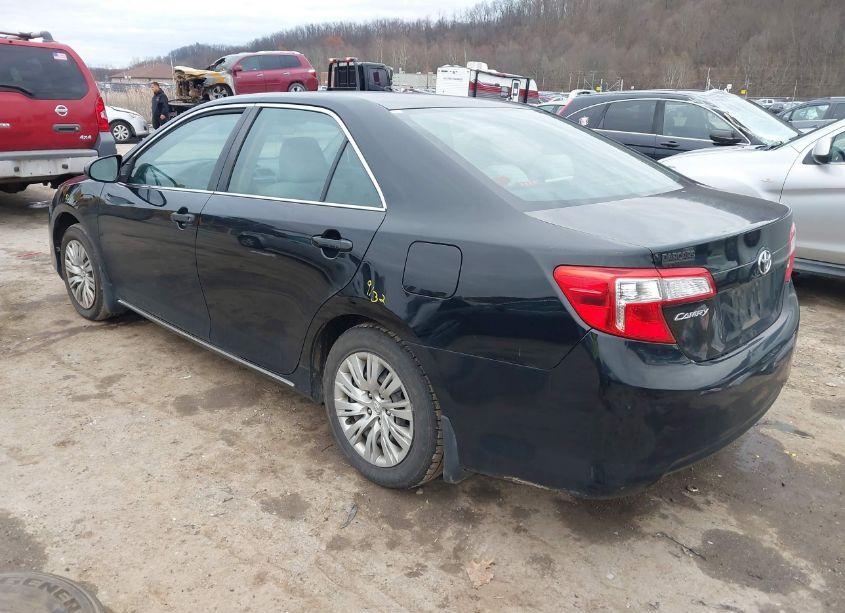 Photo 3 of 2012 Toyota Camry LE (VIN 4T1BF1FK2CU035511)