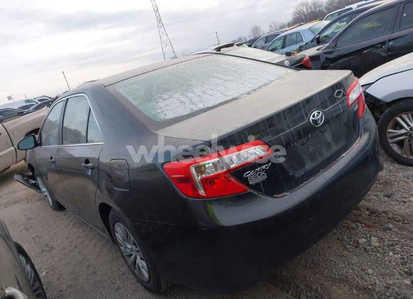 Photo 3 of 2012 Toyota Camry LE (VIN 4T1BF1FK2CU037405)