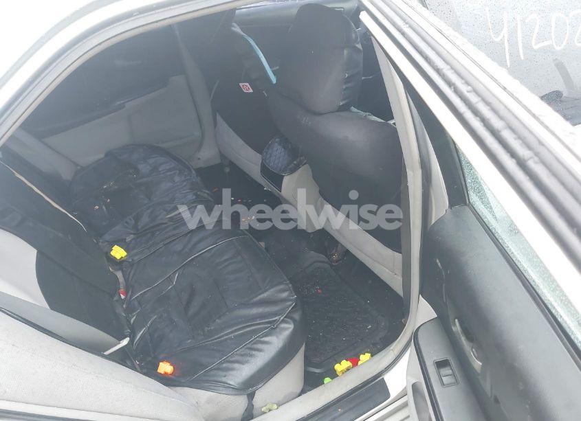 Photo 8 of 2012 Toyota Camry LE (VIN 4T1BF1FK2CU037453)