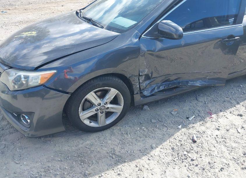 Photo 17 of 2012 Toyota Camry SE (VIN 4T1BF1FK2CU077581)