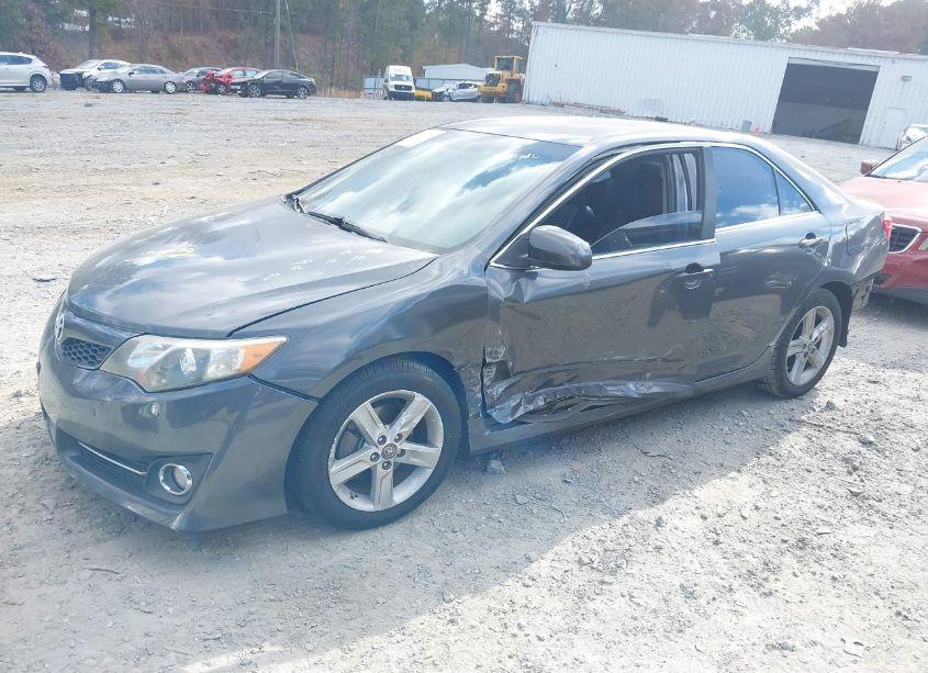 Photo 2 of 2012 Toyota Camry SE (VIN 4T1BF1FK2CU077581)