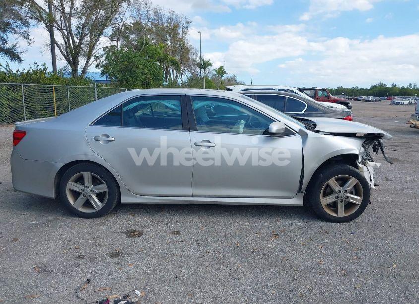Photo 13 of 2012 Toyota Camry SE (VIN 4T1BF1FK2CU098429)