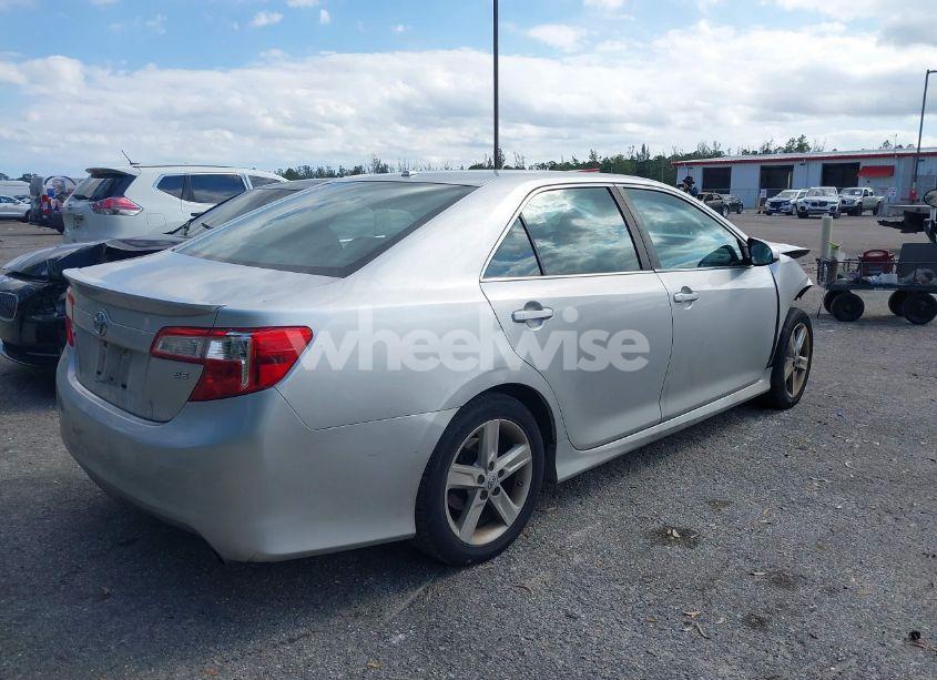 Photo 4 of 2012 Toyota Camry SE (VIN 4T1BF1FK2CU098429)
