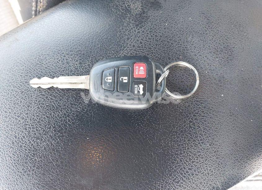 Photo 11 of 2012 Toyota Camry SE (VIN 4T1BF1FK2CU121420)