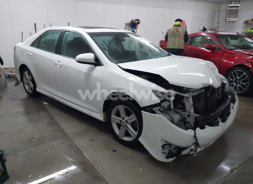 2012 Toyota Camry SE (VIN 4T1BF1FK2CU125998) main photo