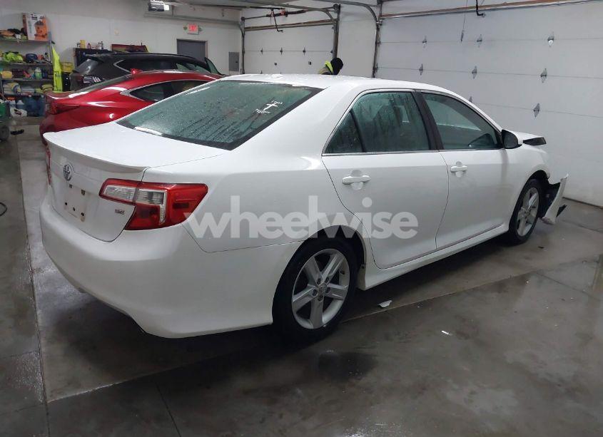 Photo 4 of 2012 Toyota Camry SE (VIN 4T1BF1FK2CU125998)
