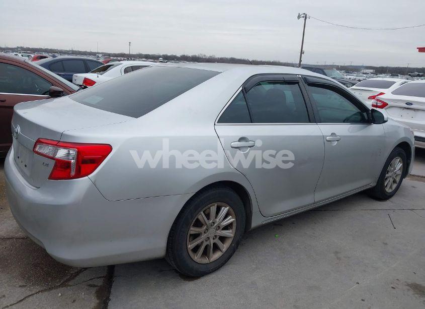 Photo 4 of 2012 Toyota Camry LE (VIN 4T1BF1FK2CU127895)