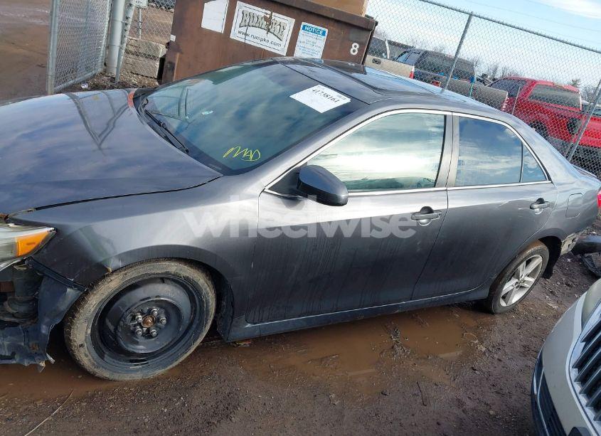 Photo 15 of 2012 Toyota Camry SE (VIN 4T1BF1FK2CU132658)