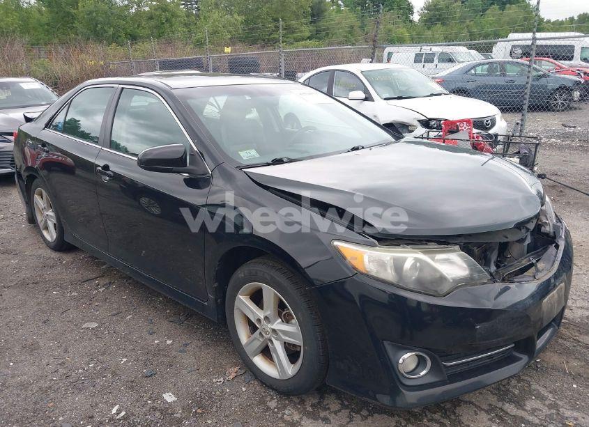 2012 Toyota Camry SE (VIN 4T1BF1FK2CU140761) main photo