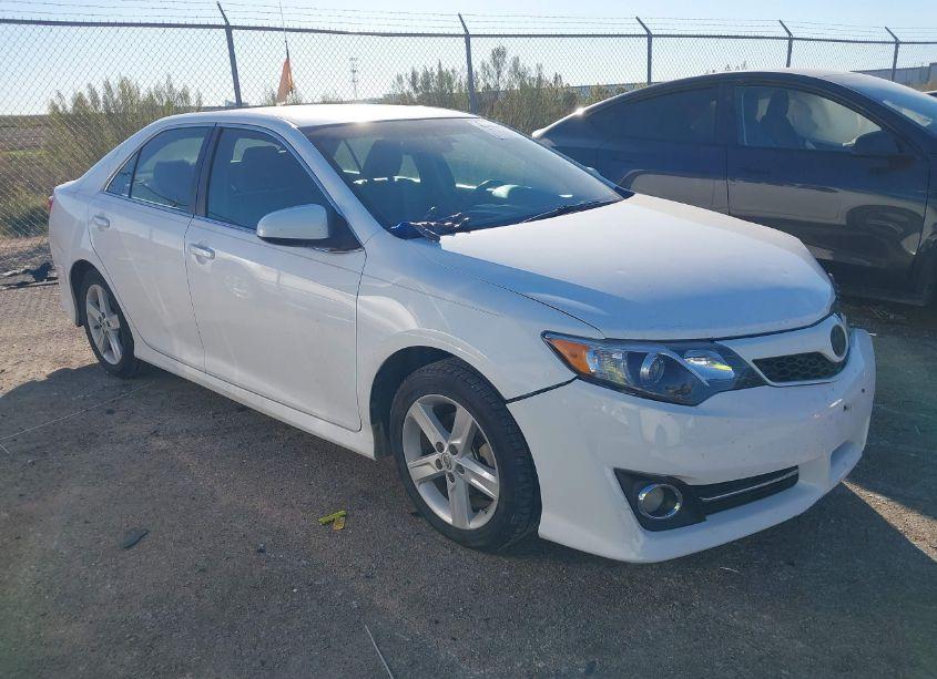 2012 Toyota Camry SE (VIN 4T1BF1FK2CU149427) main photo