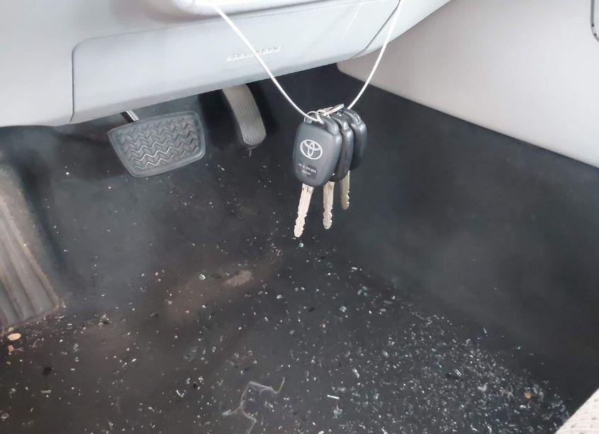 Photo 11 of 2012 Toyota Camry LE (VIN 4T1BF1FK2CU153137)