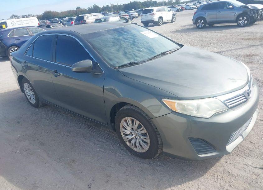 2012 Toyota Camry L (VIN 4T1BF1FK2CU508792) main photo