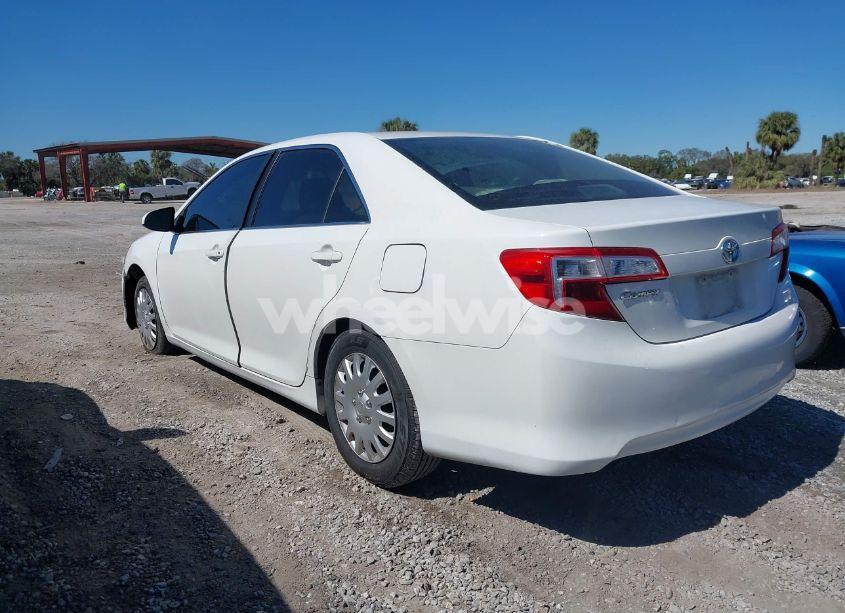 Photo 3 of 2012 Toyota Camry L (VIN 4T1BF1FK2CU511336)