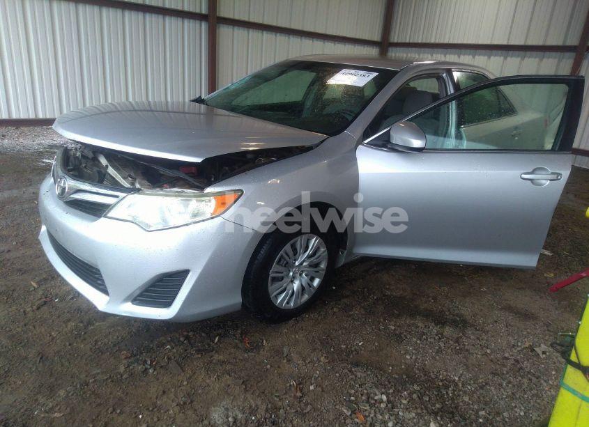 Photo 2 of 2012 Toyota Camry LE (VIN 4T1BF1FK2CU511773)