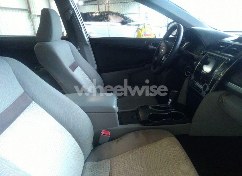 Photo 5 of 2012 Toyota Camry LE (VIN 4T1BF1FK2CU511773)