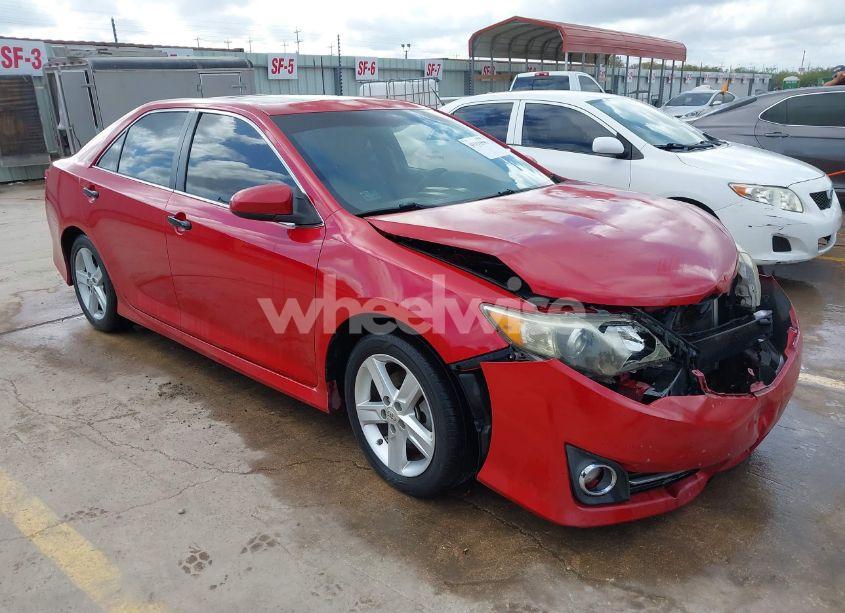 2012 Toyota Camry SE (VIN 4T1BF1FK2CU518691) main photo
