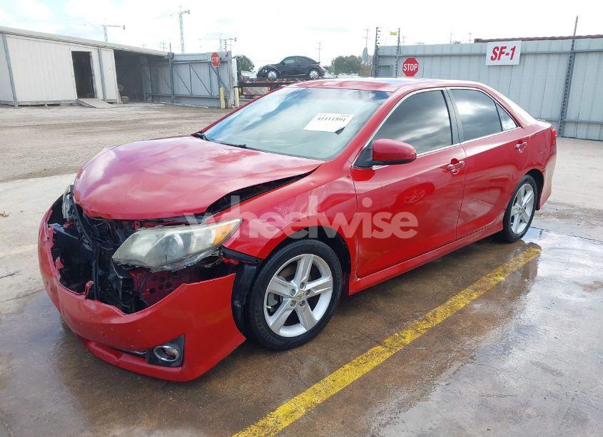 Photo 2 of 2012 Toyota Camry SE (VIN 4T1BF1FK2CU518691)