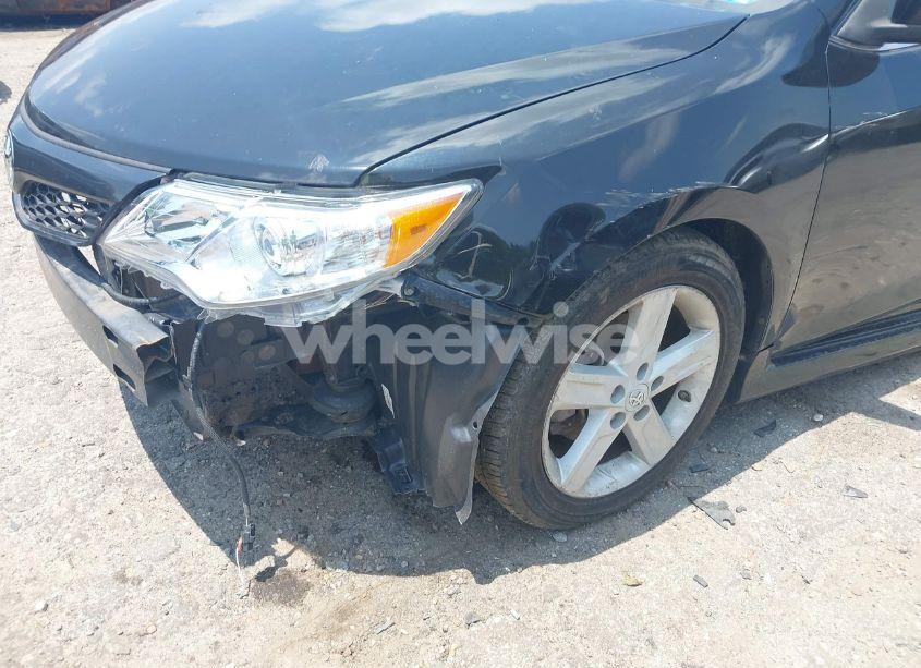 Photo 18 of 2012 Toyota Camry SE (VIN 4T1BF1FK2CU547883)