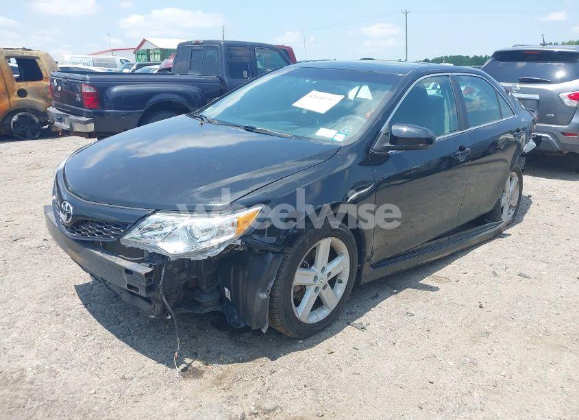 Photo 2 of 2012 Toyota Camry SE (VIN 4T1BF1FK2CU547883)