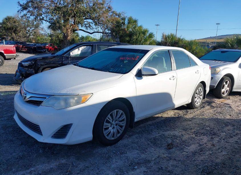 Photo 2 of 2012 Toyota Camry LE (VIN 4T1BF1FK2CU551819)