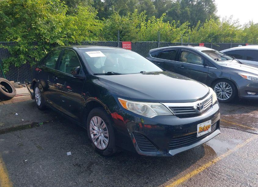 2012 Toyota Camry L (VIN 4T1BF1FK2CU628642) main photo