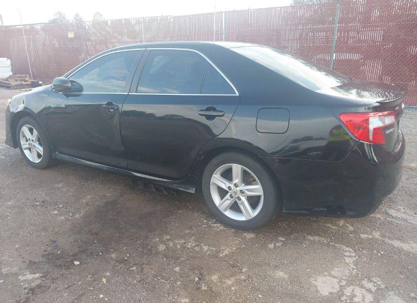 Photo 3 of 2013 Toyota Camry SE (VIN 4T1BF1FK2DU206792)