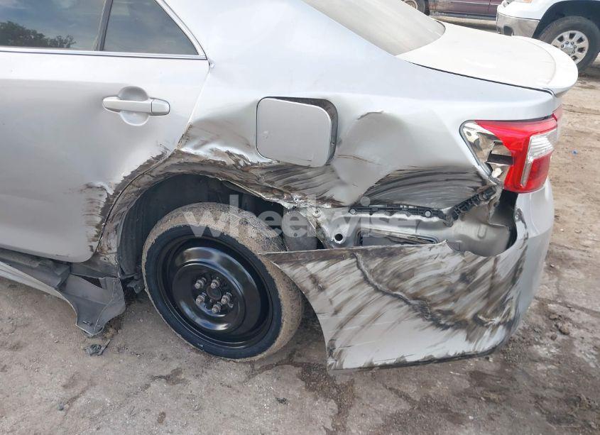 Photo 6 of 2013 Toyota Camry SE (VIN 4T1BF1FK2DU212978)