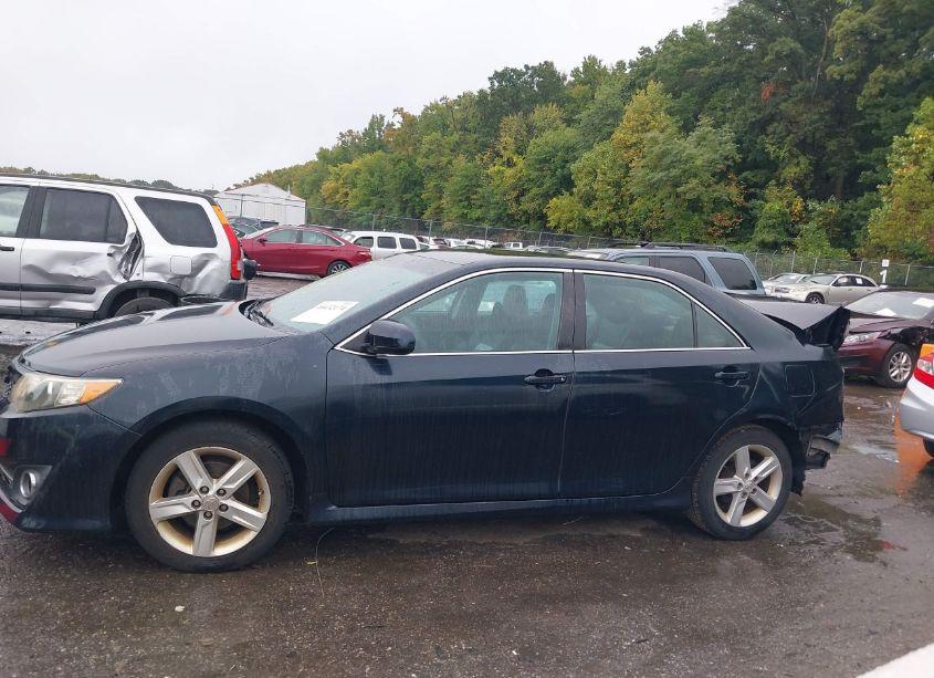 Photo 15 of 2013 Toyota Camry SE (VIN 4T1BF1FK2DU214469)