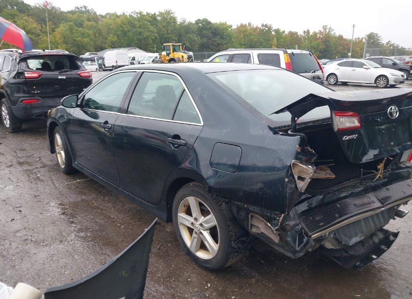 Photo 3 of 2013 Toyota Camry SE (VIN 4T1BF1FK2DU214469)