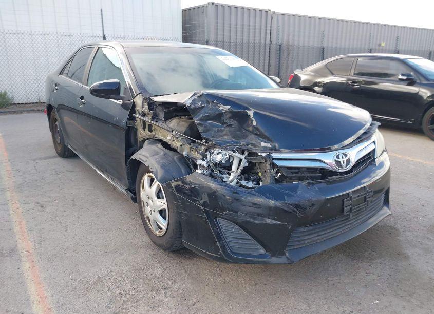 2013 Toyota Camry LE (VIN 4T1BF1FK2DU219137) main photo