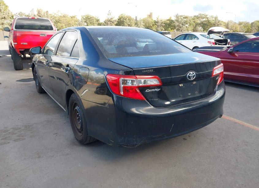 Photo 3 of 2013 Toyota Camry LE (VIN 4T1BF1FK2DU219137)