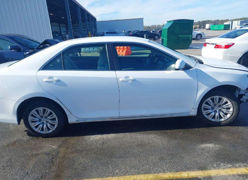 Photo 13 of 2013 Toyota Camry LE (VIN 4T1BF1FK2DU231885)