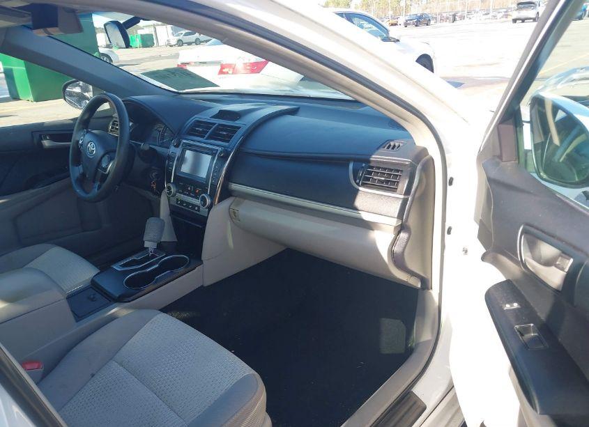 Photo 5 of 2013 Toyota Camry LE (VIN 4T1BF1FK2DU231885)