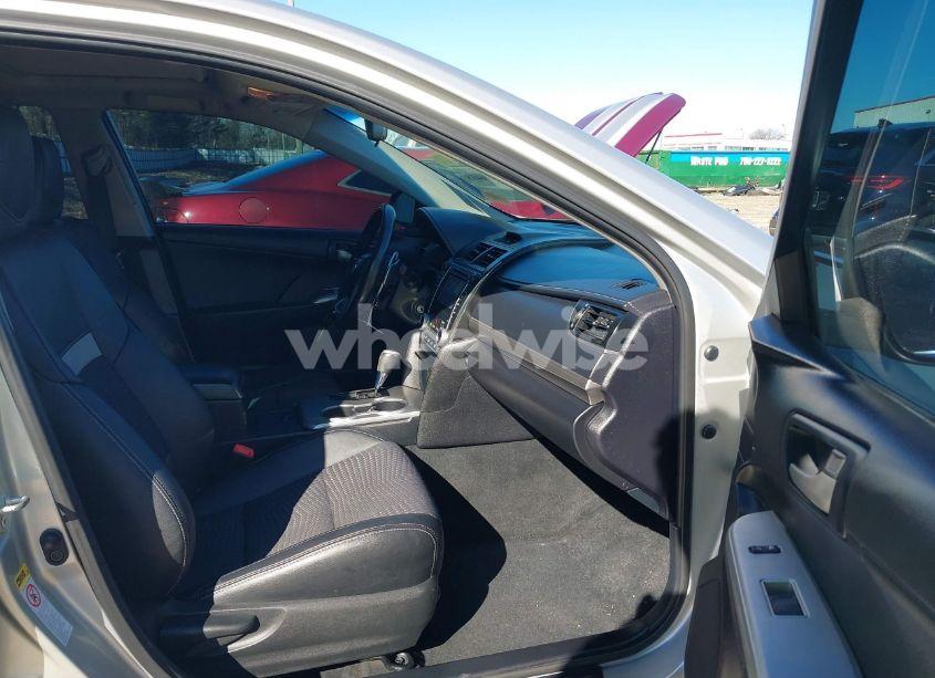 Photo 5 of 2013 Toyota Camry SE (VIN 4T1BF1FK2DU243163)