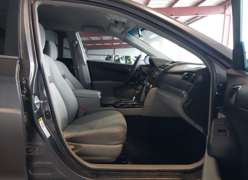 Photo 5 of 2013 Toyota Camry LE (VIN 4T1BF1FK2DU243373)