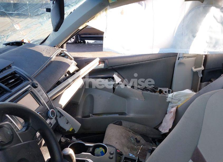 Photo 5 of 2013 Toyota Camry LE (VIN 4T1BF1FK2DU244426)